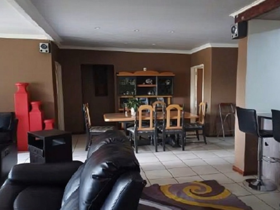 1 Bedroom Property for Sale in Ferreira Free State